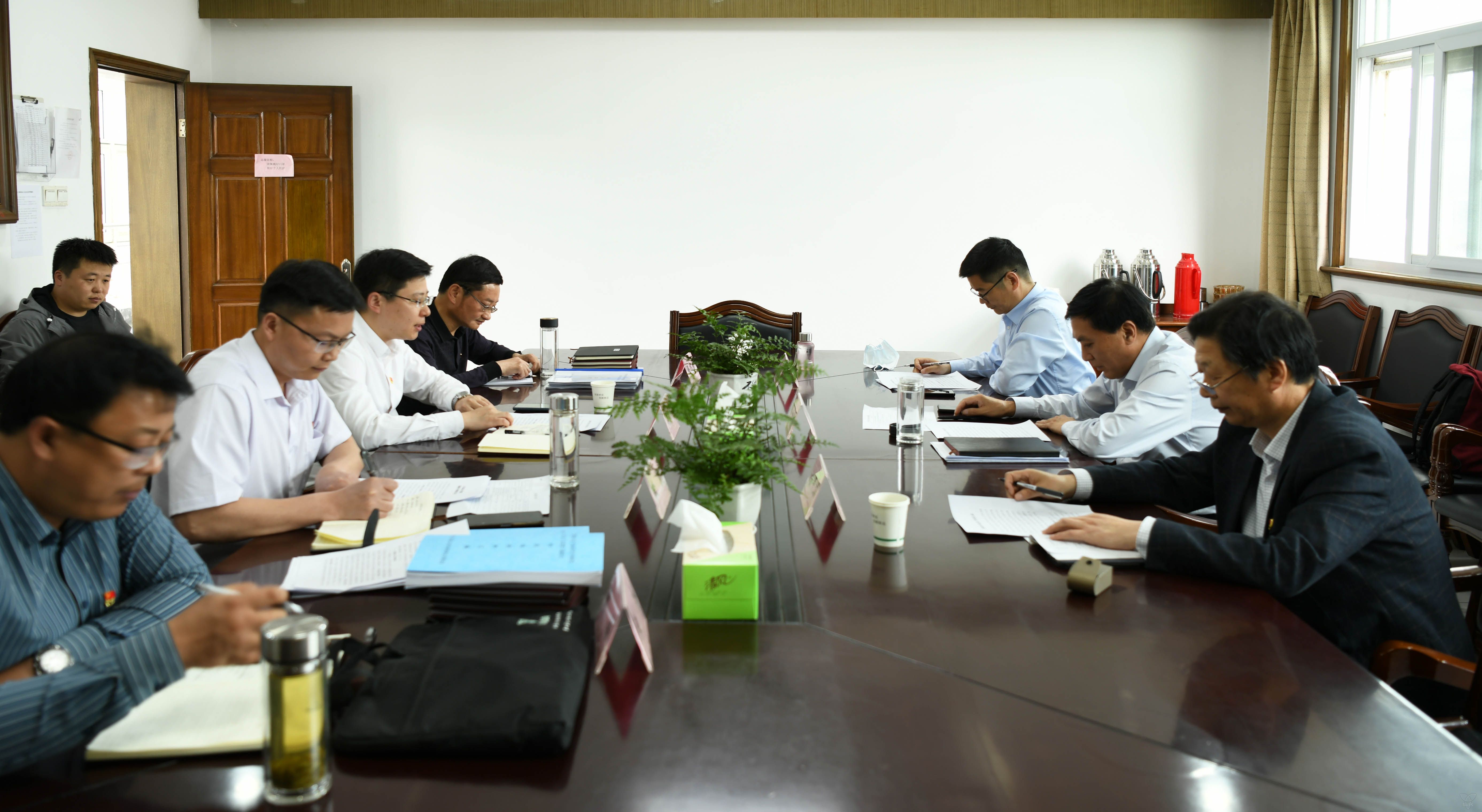集团主题教育第二联络组在农场公司调研指导工作